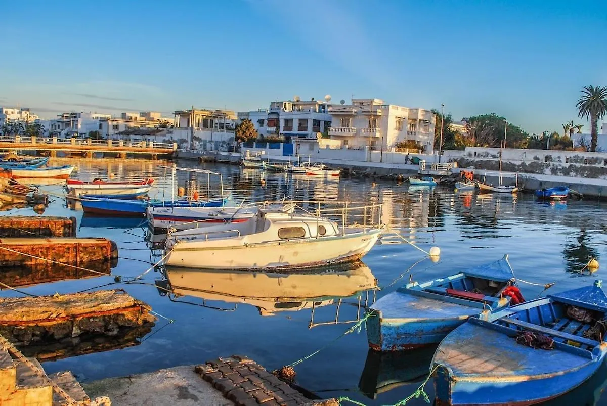 Appartement Loft Au Bord De La Mer Tunis